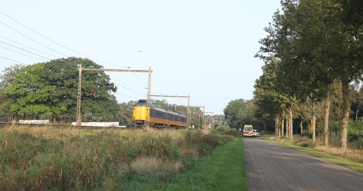 Geen Treinen Tussen Almelo En Borne In Verband Met Aanrijding Met Een ...