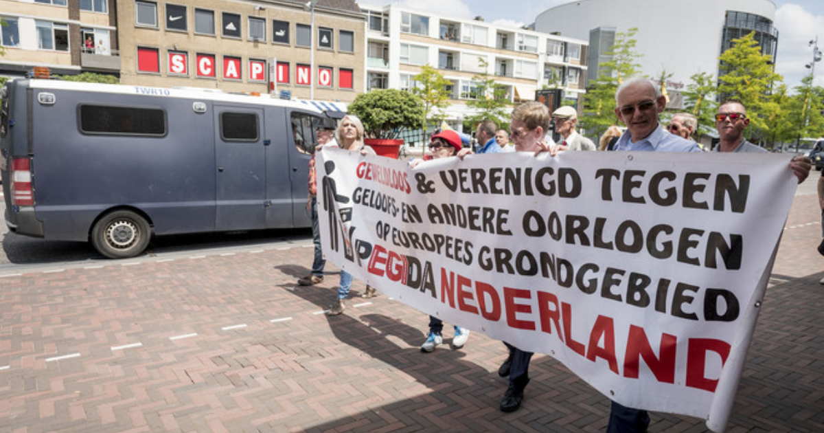 Politie is de baas in Enschede - 1Twente