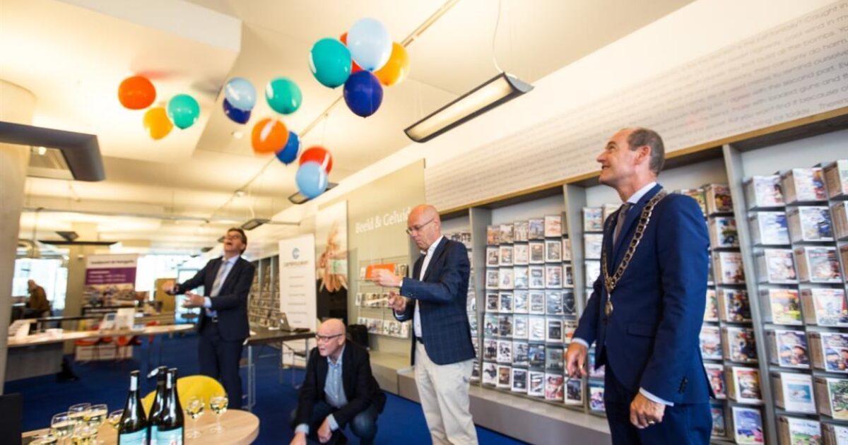 Informatiepunt Digitale Overheid Geopend In De Bibliotheek - 1Twente