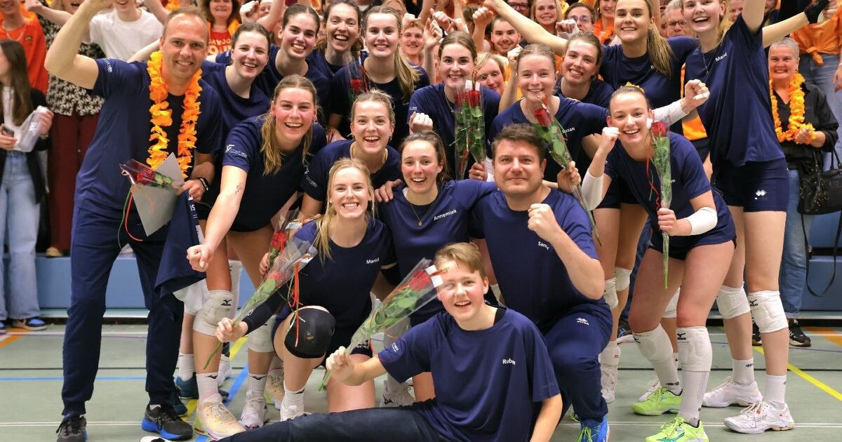 Volleybalclub Rivo Rijssen schrijft historie: Dames 1 amateurkampioen ...