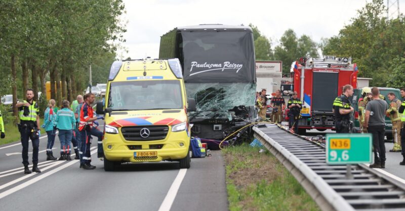 Minister kiest voor lagere snelheid op N36, provincie wil volledige rijbaanscheiding