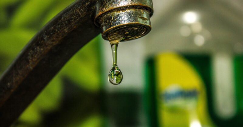 Zuinigheid gevraagd met drinkwater in Noordoost-Twente: in 'uiterste geval' wordt de kraan op vier p