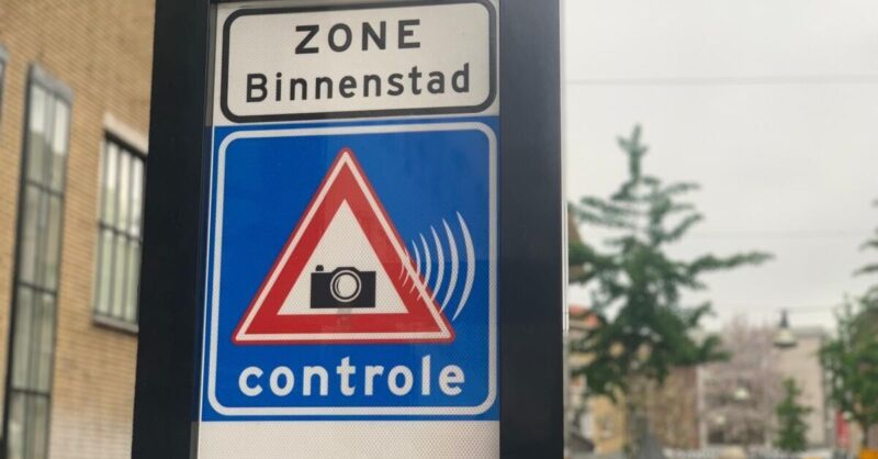 Milieuzone in Enschedese binnenstad wordt nu gehandhaafd: al 119 boetes voor 'vieze' busjes