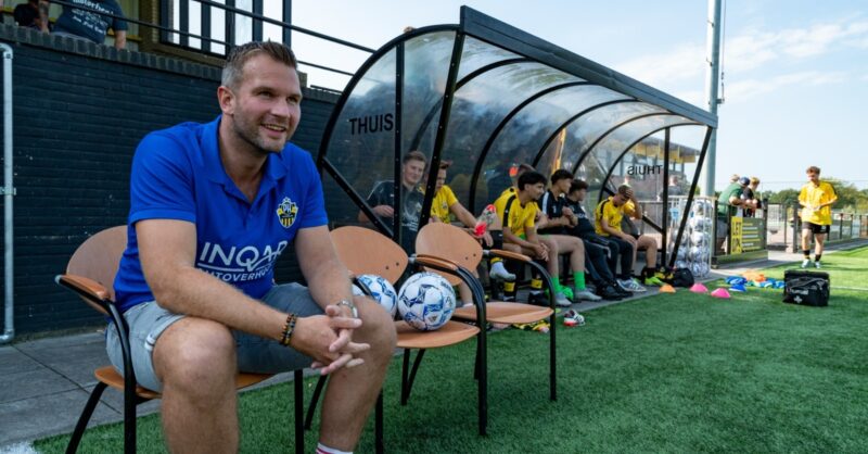 Eerste trainer van Almeloos Feestje die ooit zelf meevoetbalde: ‘Gaan er weer mooie middag van maken