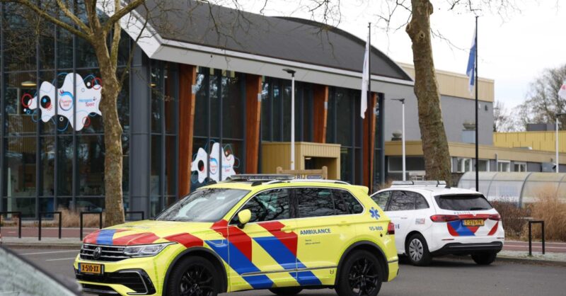 Traumahelikopter opgeroepen voor incident bij Twentebad in Hengelo