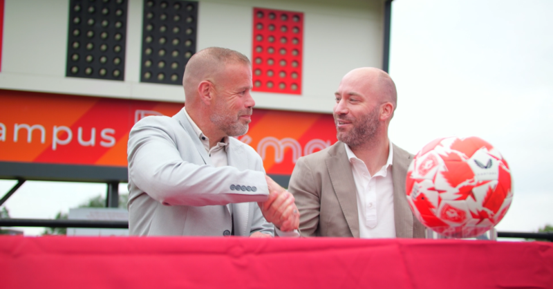 Grond overgedragen aan FC Twente: bouw van nieuw trainingscomplex op 'oale groond' kan beginnen