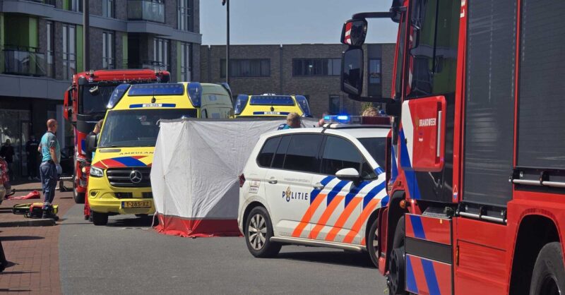 Traumahelikopter opgeroepen na ernstig ongeval op Hengelo's Apolloplein