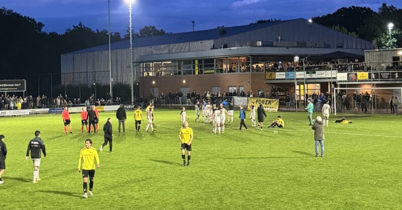 ATC'65 uit Hengelo en SV Losser strijden zaterdag in Oldenzaal om plek in Eerste klasse