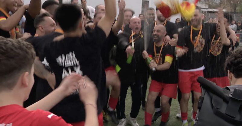 Een kampioenschap in Enschede dat je moet zien om de bijzonderheid te begrijpen: FC Aramea pakt hist