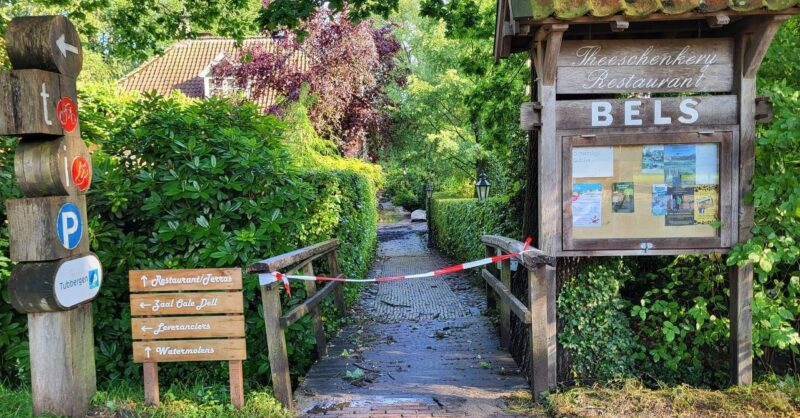 Waterschade Watermolen Bels: beek doorbraak