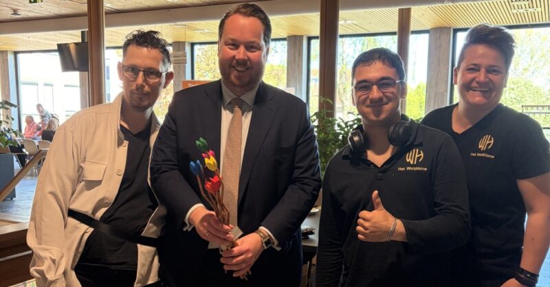 Gezamenlijke lunch brengt burgemeester en creatievelingen samen in Losser