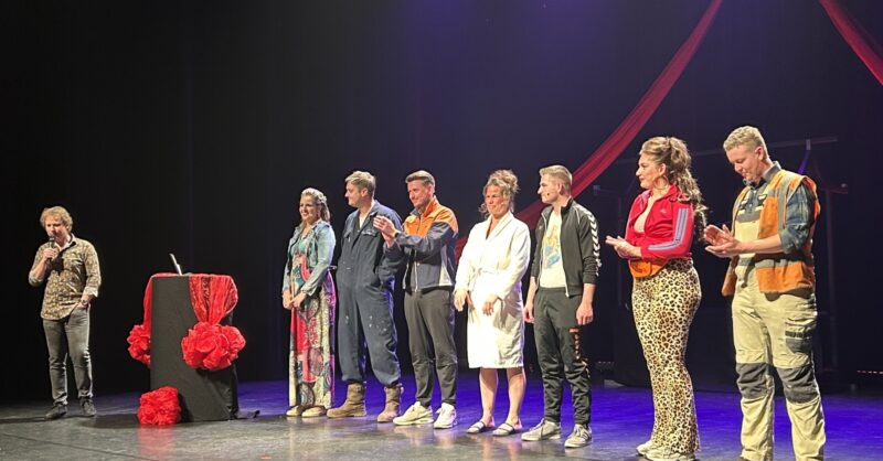 Thijs Kemperink begeleidt in Buutacademie zes talenten op weg naar carnavalsgala