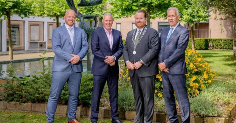 Drie nieuwe wethouders en nieuw raadslid geïnstalleerd: raad en college Losser kunnen aan het werk