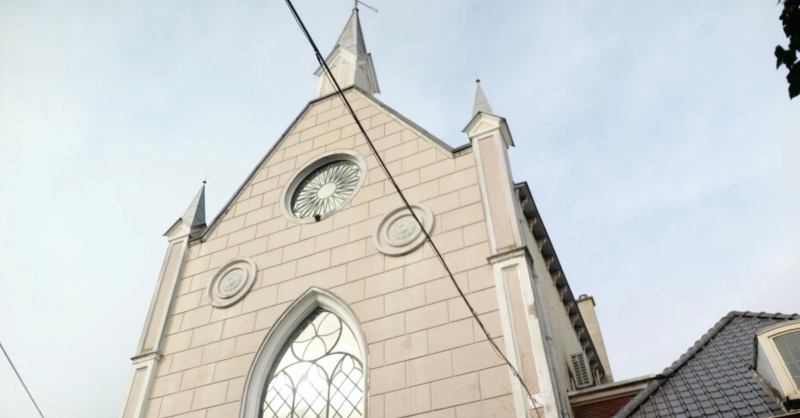 Bier, kunst en skatecultuur: nieuwe pub blaast bekend Enschedees kerkje weer leven in