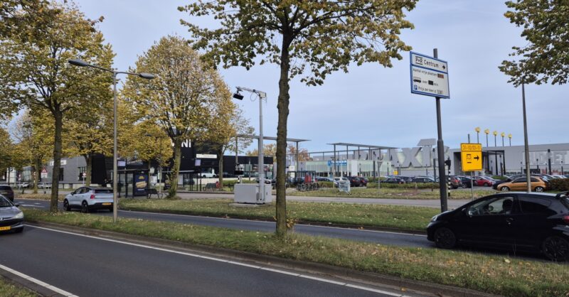 Focusflitsers beboeten 8.300 appende bestuurders in Overijssel in vier maanden tijd