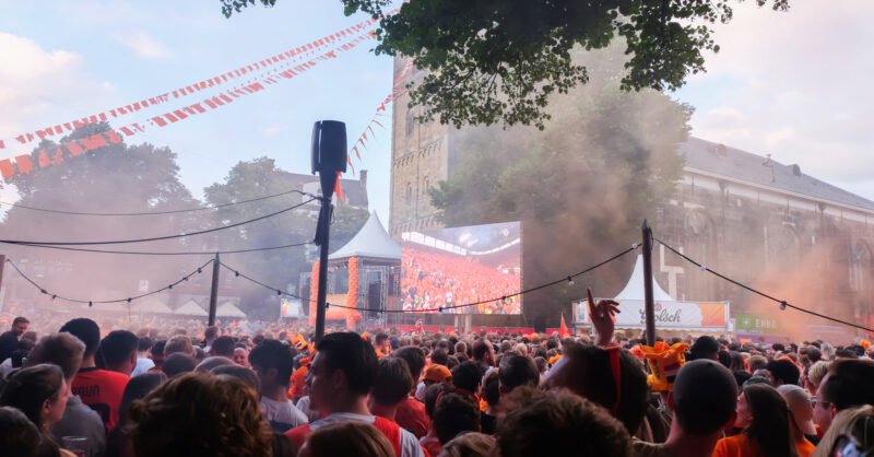 Oranje kijken op een groot scherm op de Oude Markt? Dit is wat daar voor nodig is op het WK
