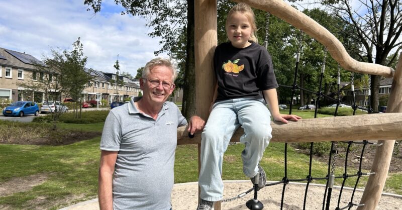 Hengelose kinderen zien eigen ideeën terug in nieuwe speeltuin: ‘Dit nodigt uit om buiten te spelen’