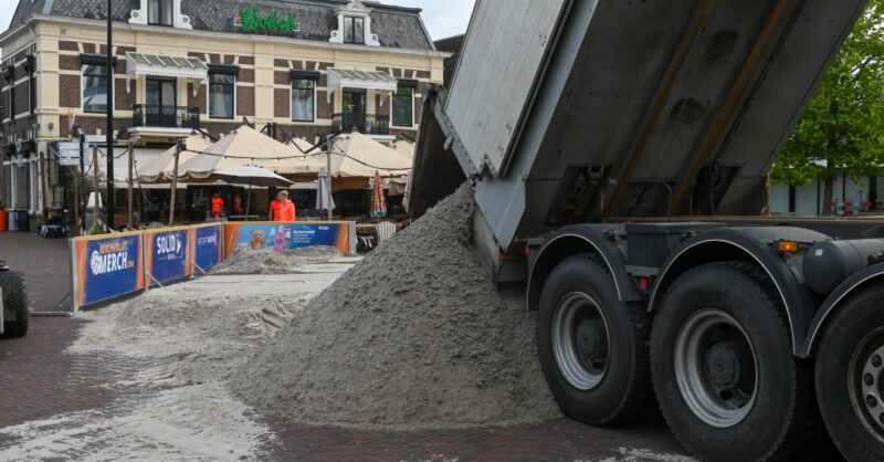 Almelose beachweek: veel zand op het plein en speelsters uit finaleronde King of the Court