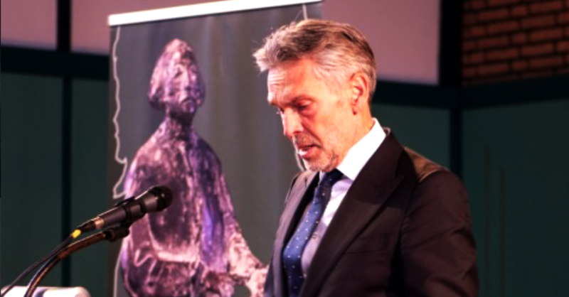 Dick Schoof kan in zijn ‘post-premier-periode’ in Oldenzaal nog niet alles zeggen