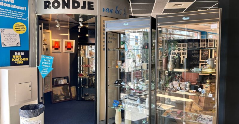 Op jacht naar verborgen pareltjes bij Kunst en Kitsch veiling in Almelo