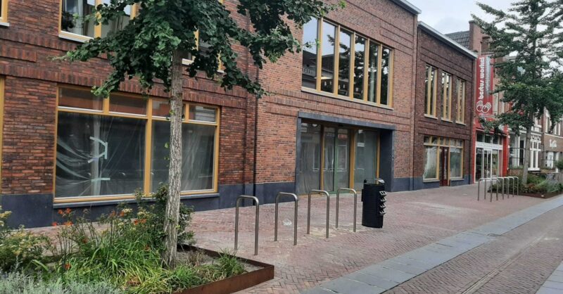 Metamorfose in Enschedese winkelstraat: 'lelijke' koepel is niet meer