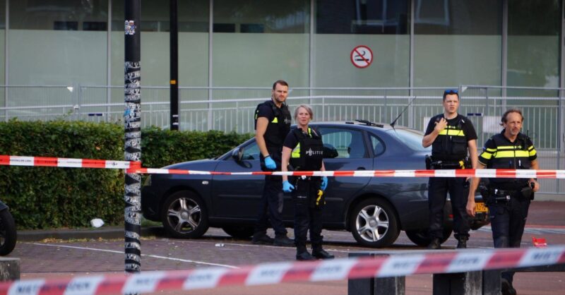 Politie rukt uit voor incident met mogelijk vuurwapen in Almelo, twee personen aangehouden