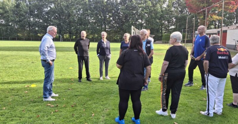 Vitality Club Overdinkel van start: laagdrempelige sport in de buitenlucht voor 55-plussers