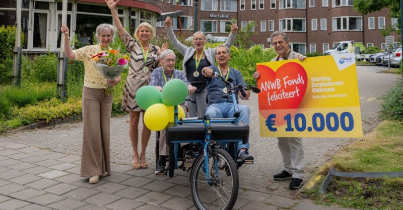 Zorgfederatie Oldenzaal wint cheque voor nieuwe duofiets: 10.000 euro