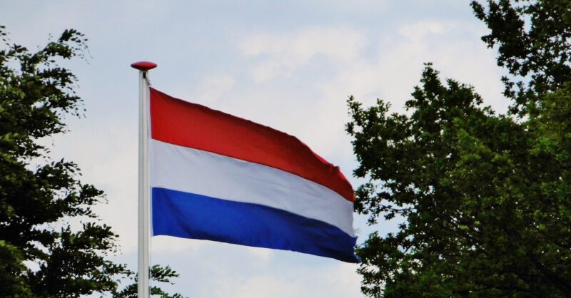 Overdinkel opent bevrijdingsfeest met song German Soldier van ENorm