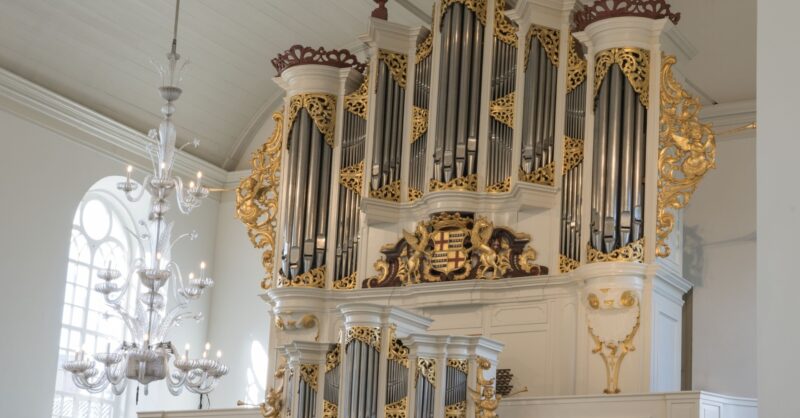 Restauratie orgel Almelose kerk heeft Godsvermogen gekost; 'adopteer orgelpijp' voor geld in laatje