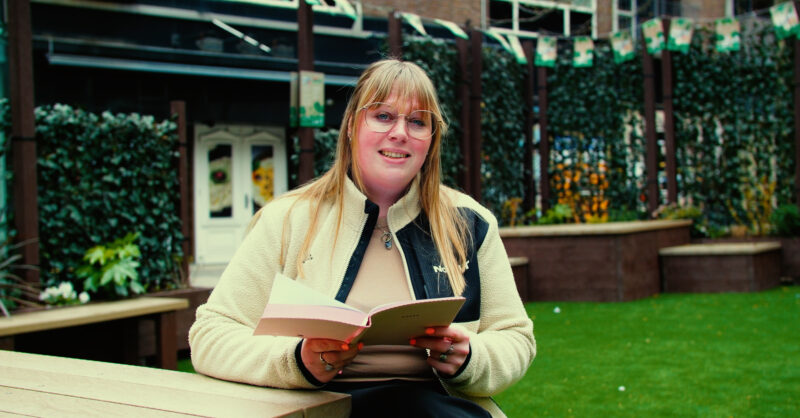 Wat zij ziet | Stadsgedicht Enschede