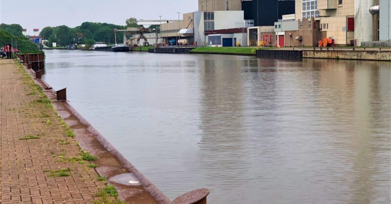 Hengelo bezorgd over lage waterstanden Twentekanaal: ‘Risico voor ondernemersklimaat’