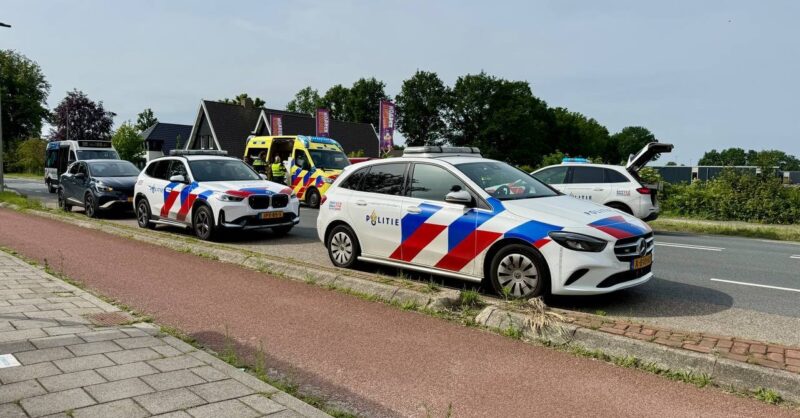Persoon gewond na aanrijding in Weerselo; politie zoekt getuigen