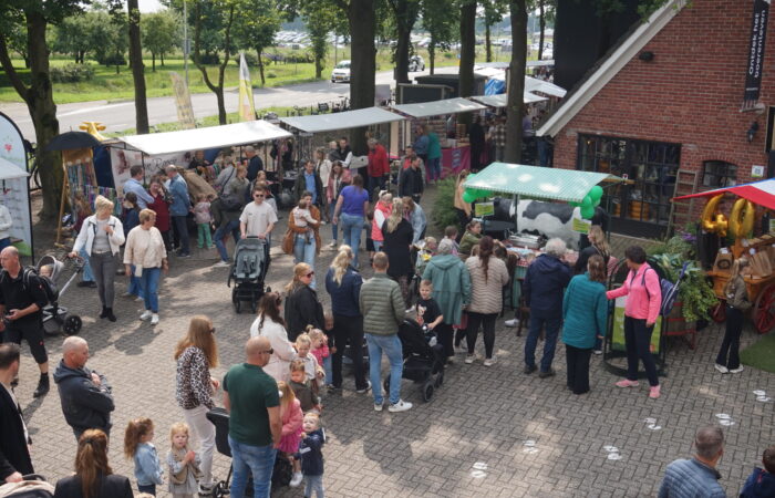 Gezellige Lentemarkt op Landgoed Kaamps