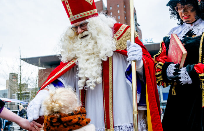 Sinterklaasdag op het Van Heekplein