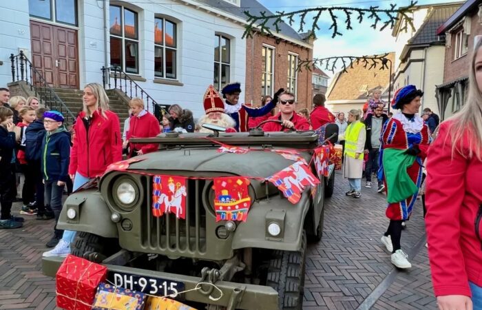 Sinterklaas in Boeskoolstad Oldenzaal