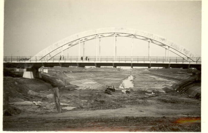 Havenbaas Frank van Zomeren vertelt vol passie over het kanaal en de havens