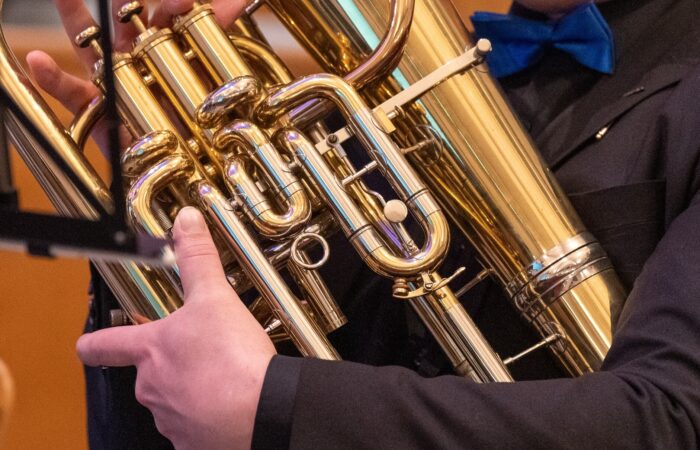 Voorjaarsconcert 80 jarig Fanfareorkest De Bazuin met muziek uit de jaren 80