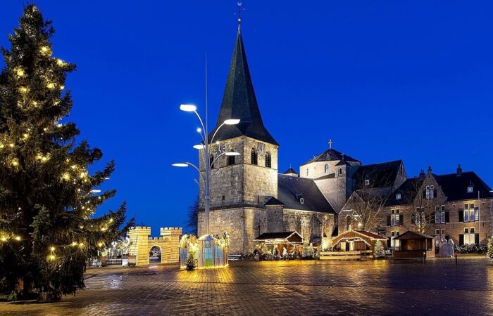 Grote kerstmarkt met Kerstdorp Denekamp