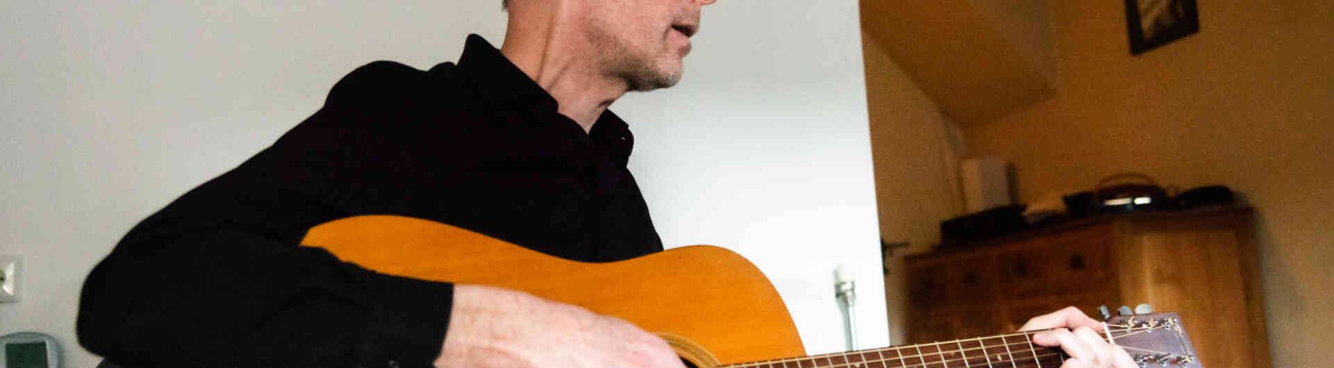 20250131 Frank Bouwan Gluren bij de Buren