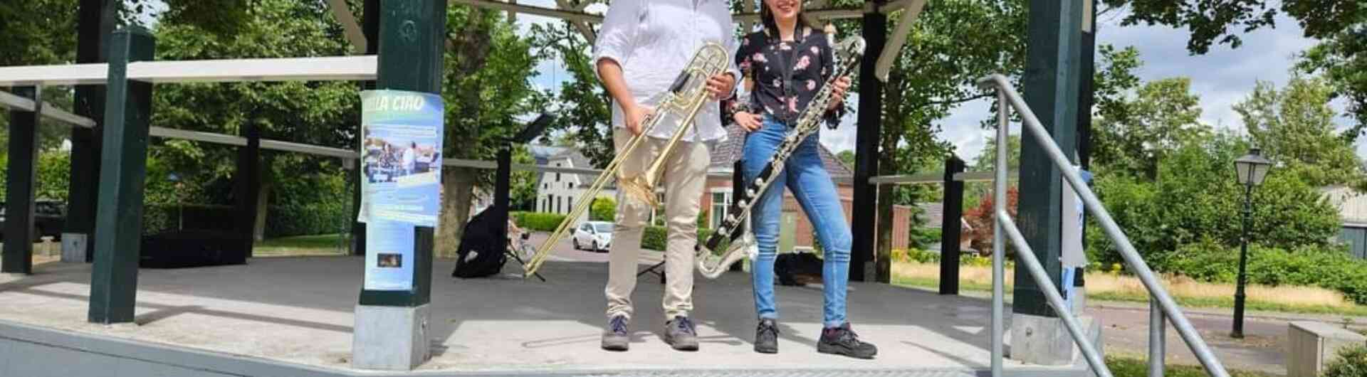Basklarinettiste Femke van den Bergh en trombonist Giordano Mor