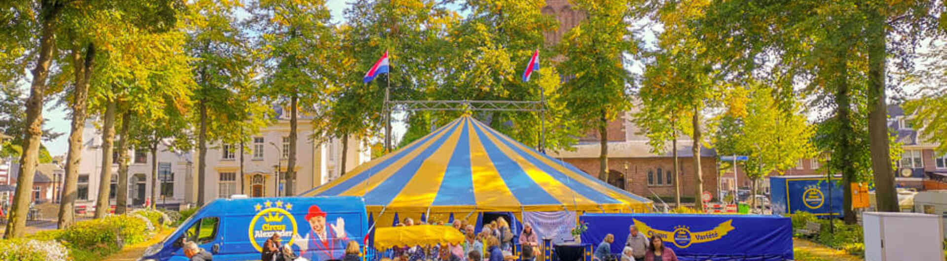 Circus in de Zorg Het Circus Komt