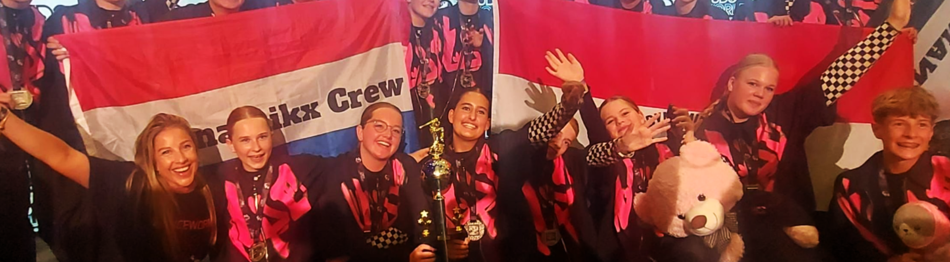 250818 Dansgroep borne