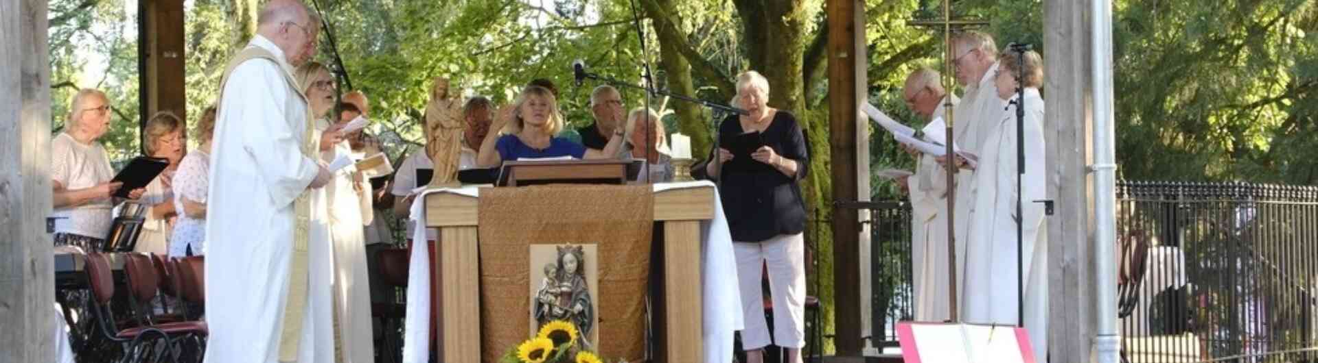 Viering berghuizen muziekkoepel