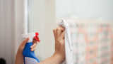 Schoonmaken Raam Spray Huishoudelijke Hulp Foto Pixabay