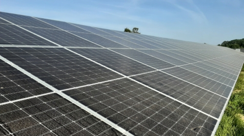 20230911 Zonnepark stock Elsmoat Enschede zonneveld zonnepanelen Wilco Louwes