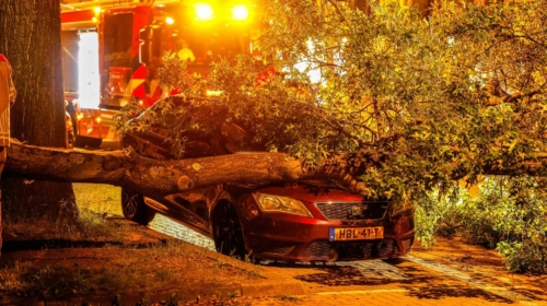 20260628 tak op auto Enschede News United Dennis Bakker
