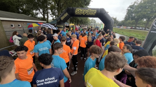 Alma College doet met grote groep leerlingen mee met Almelo Allee Run
