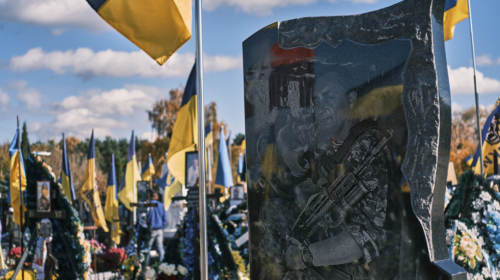 Oekraïne - begraafplaats - vlag