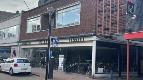 Pand Oranjestraat 6 dat na de oorlog weer in handen van de rechtmatige Joodse eigenaar kwam